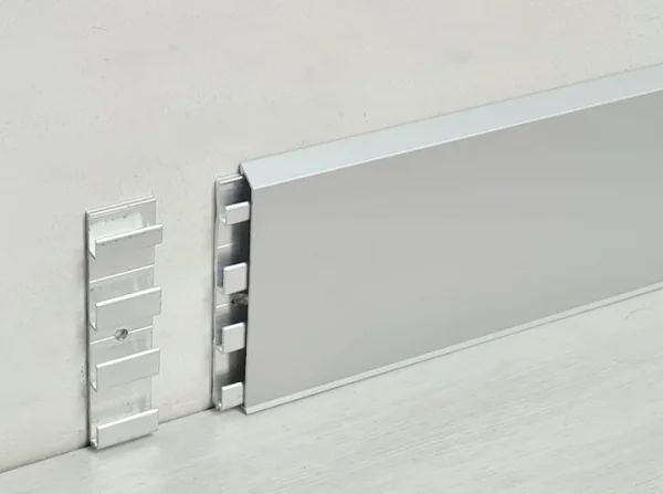 Алюминиевый плинтус Fezard Кабельный ALP-С70 Алюминий 70*10*2500 мм в Иркутске