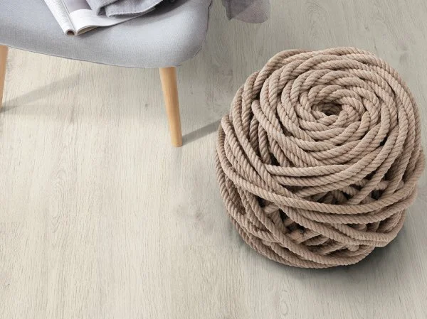 Ламинат Egger PRO 8/33 4V Дуб Кортина белый EPL034 в Иркутске