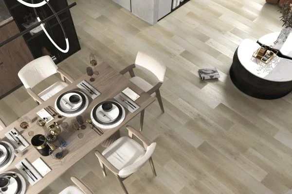 Кварц-виниловая плитка Refloor Fargo Comfort 1166-02 Дуб Спелый Миндаль (Градиент) в Иркутске