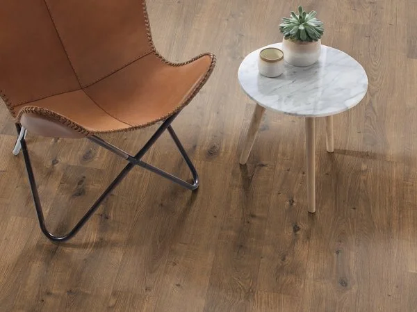 Ламинат Egger PRO 8/32 V4 Дуб Даннингтон тёмный EPL075 в Иркутске